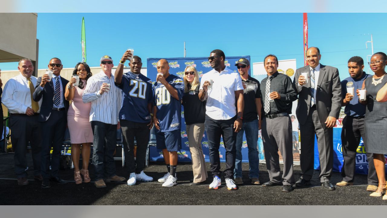 Los Angeles Rams and Fuel Up To Play 60 Award Inglewood Unified School  District $10,000 Hometown Grant - Inglewood Today News