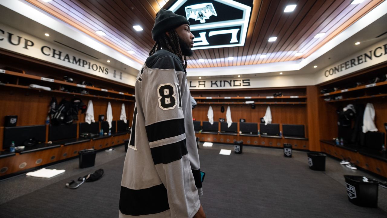 LA Kings - LA Kings x Los Angeles Chargers Night is back at Crypto.com  Arena on November 30th! 🏈 Cop your ticket to the game and cobranded Justin  Herbert jersey→ LAKings.com/Chargers. #BoltUp #