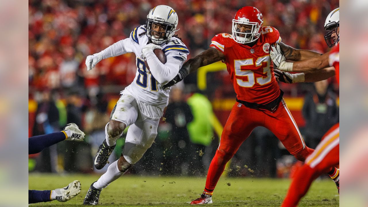 Los Angeles Chargers wide receiver Mike Williams (81) runs a route