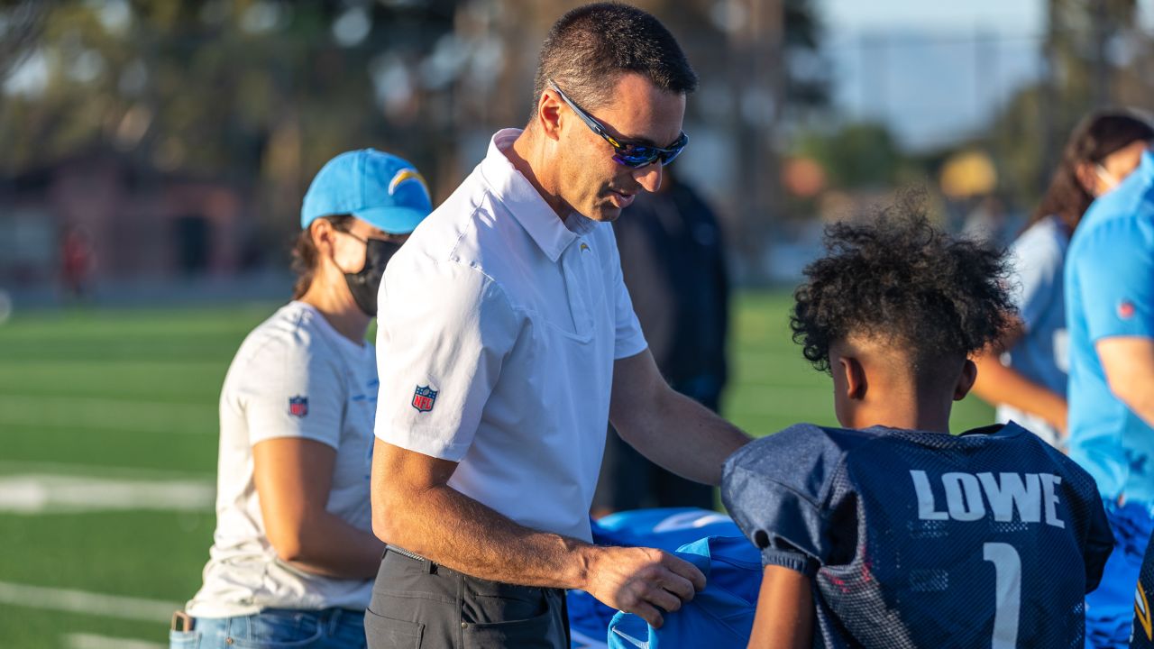 Snoop Dogg, Keenan Allen and Tom Telesco Surprise Inglewood Chargers with  New Uniforms