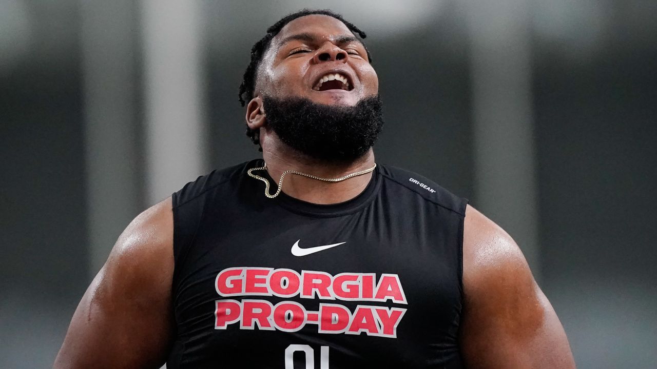 Chargers sign first 2022 draft pick, inking sixth-round OL Jamaree