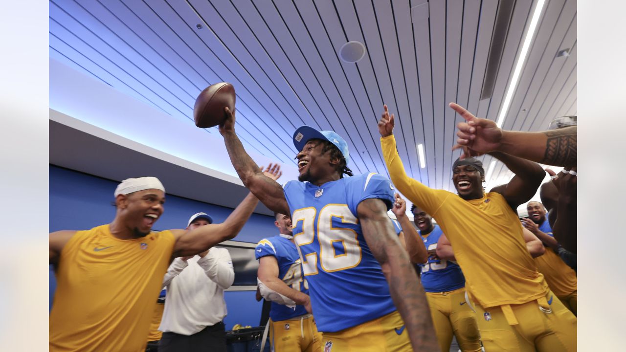 Photos: Bolts Celebrate Week 1 Victory Over Raiders