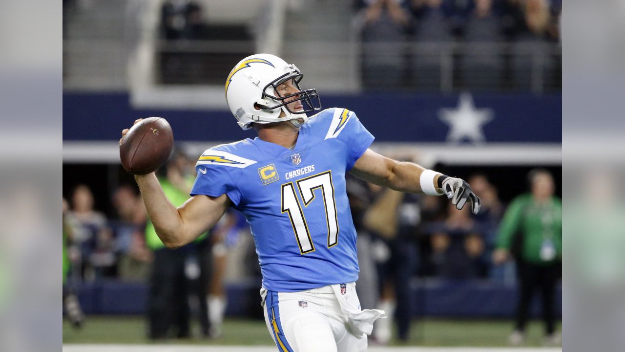 Chargers love being on Thanksgiving Day stage against Dallas