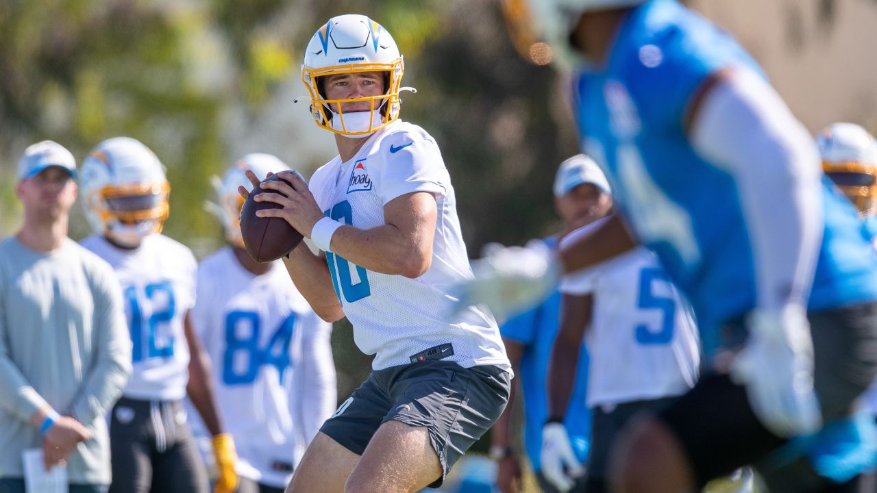 LA Chargers: Hilarious story from Gabe Nabers shows how wholesome Justin  Herbert is