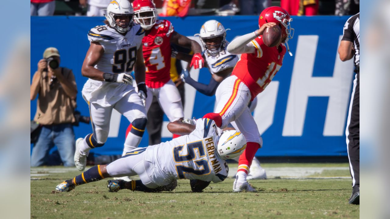 Chargers LB Denzel Perryman To Test Market