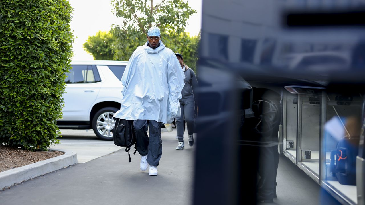 Photos: Bolts Take Flight to the Land