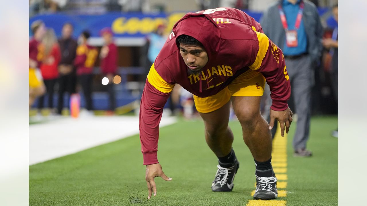 Chargers Draft Tuli Tuipulotu in the 2nd Round of 2023 NFL Draft