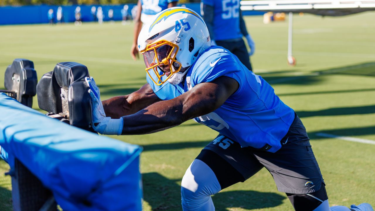 Chargers News: Bolts unveil 2022 uniform schedule - Bolts From The Blue