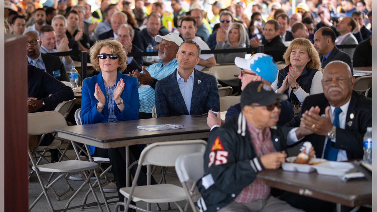 Chargers and Rams Commemorate L.A. Stadium Canopy Shell Topping Out