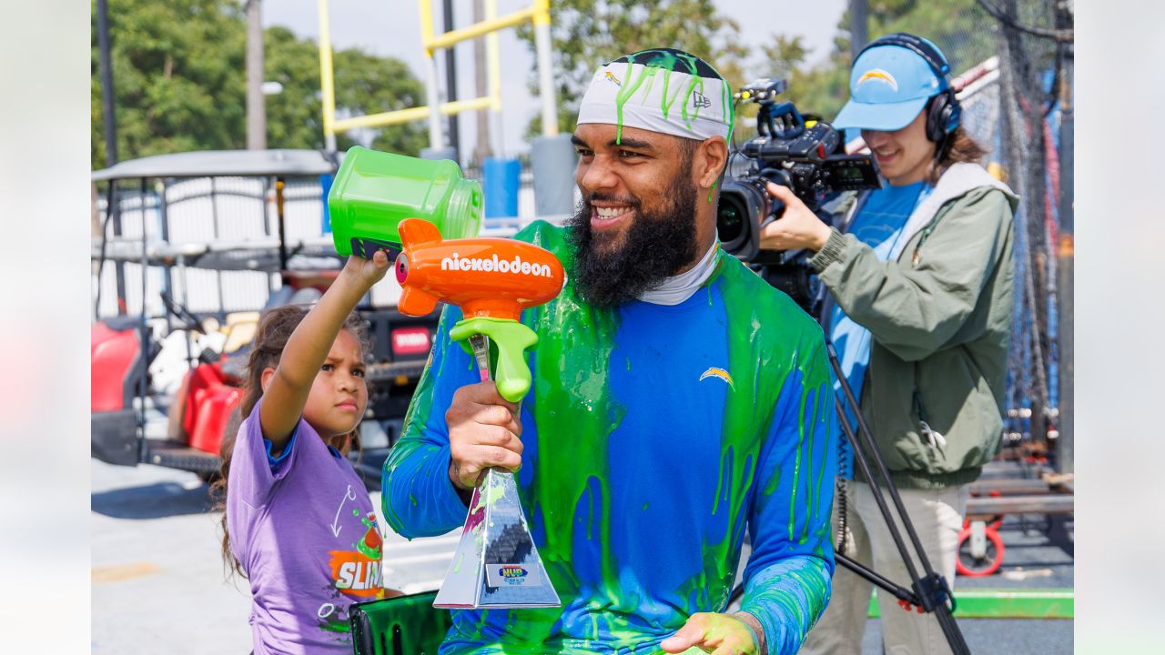 QB Justin Herbert is Awarded Nickelodeon Slimetime NVP Award