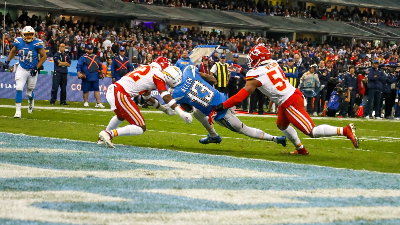 Fans cheer before an NFL football game between the Los Angeles Chargers and  the Kansas City Chiefs Monday, Nov. 18, 2019, in Mexico City. (AP  Photo/Rebecca Blackwell Stock Photo - Alamy