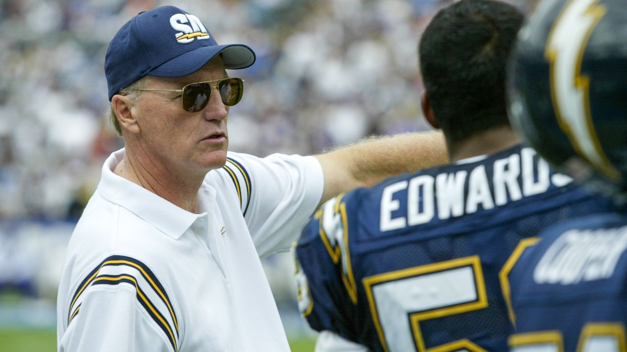 Remembering Former Chargers Head Coach Marty Schottenheimer