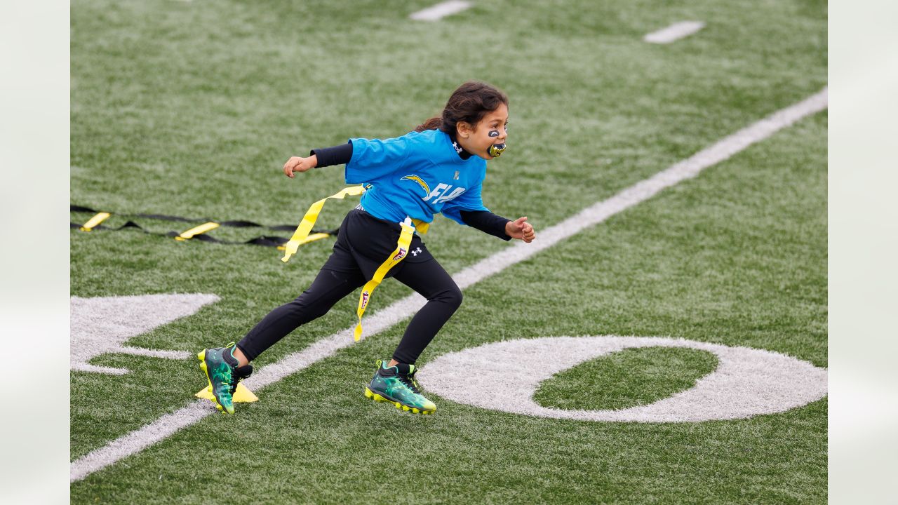 Chargers and SDUSD Host Skills Camp to Kick Off Inaugural Middle School Flag  League