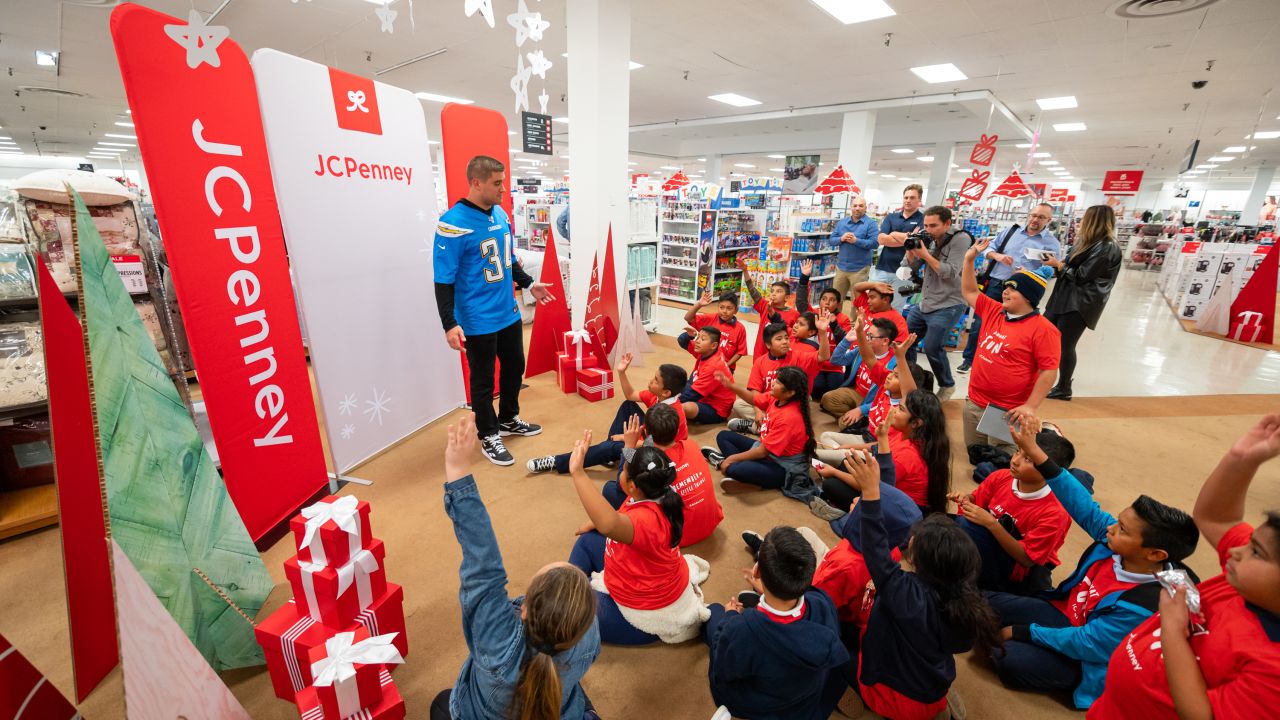 Photos: Derek Watt Teams Up with JCPenney to Spread Holiday Cheer