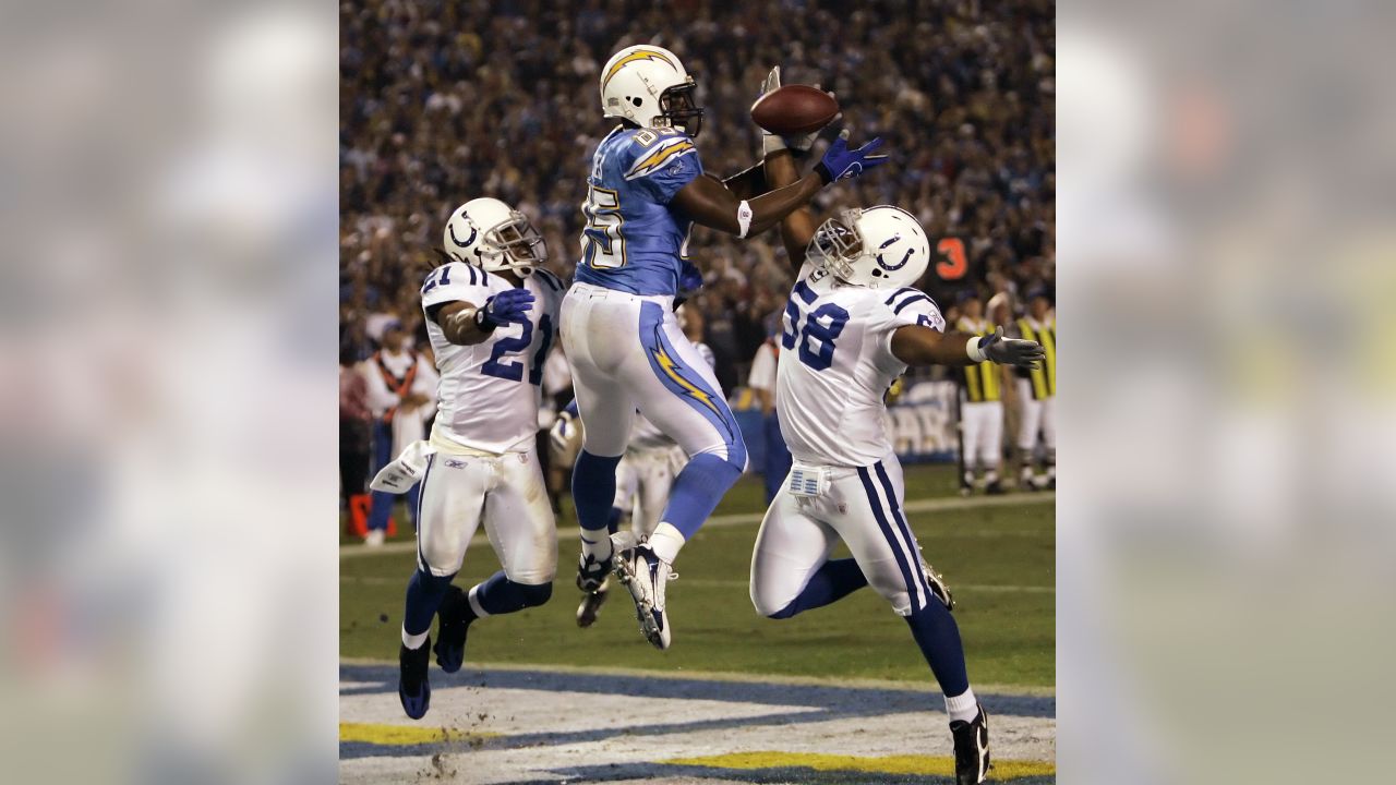 Detroit Lions Corner Back Dre Bly (32) during pregame stretching at  Gillette Stadium where the New