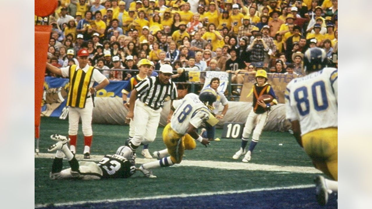 Chargers to Retire Numbers of Pro Football Hall of Fame Receiver Charlie  Joiner (#18) and Pro Football Hall of Fame Tight End Kellen Winslow (#80)  at Season Opener : r/Chargers