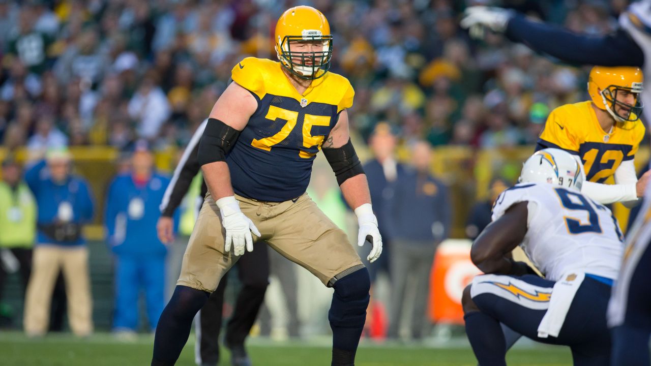 Chargers News: Get to know Bryan Bulaga from Packer Report's Owen