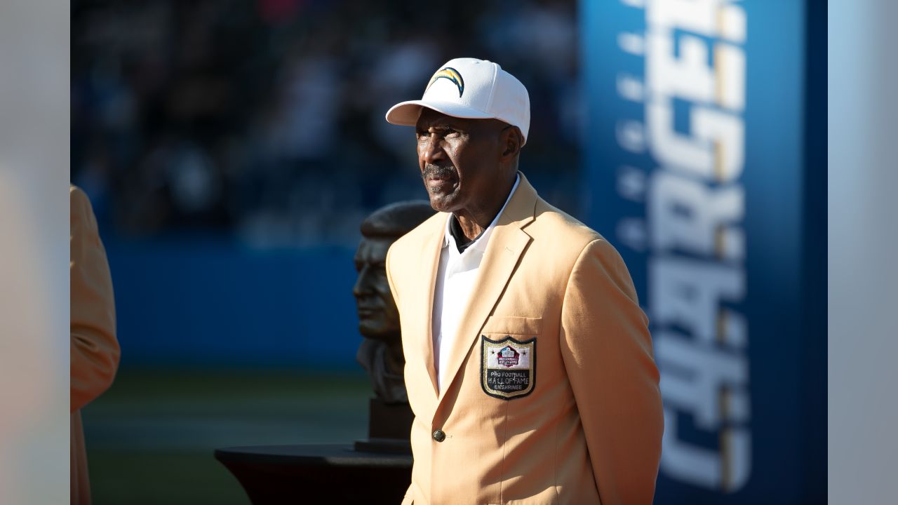 Chargers Alumni and Hall of Famers Honored at StubHub