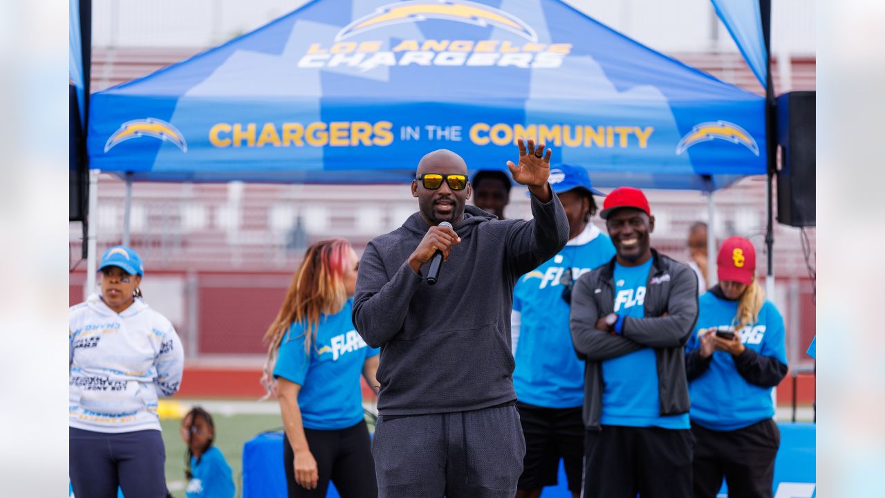 Chargers and Corey Liuget Team Up to Host San Diego Girls Flag Event