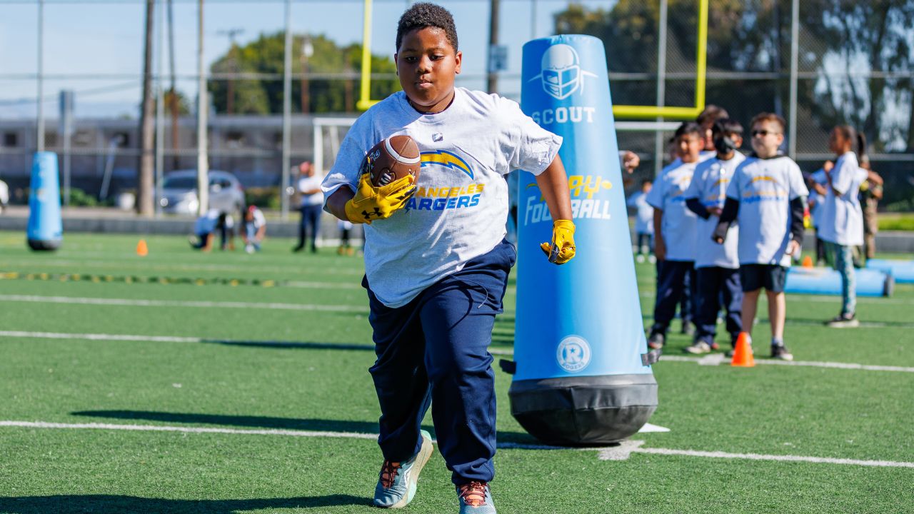 Chargers Host Play 60 Camps with Inglewood Unified School District