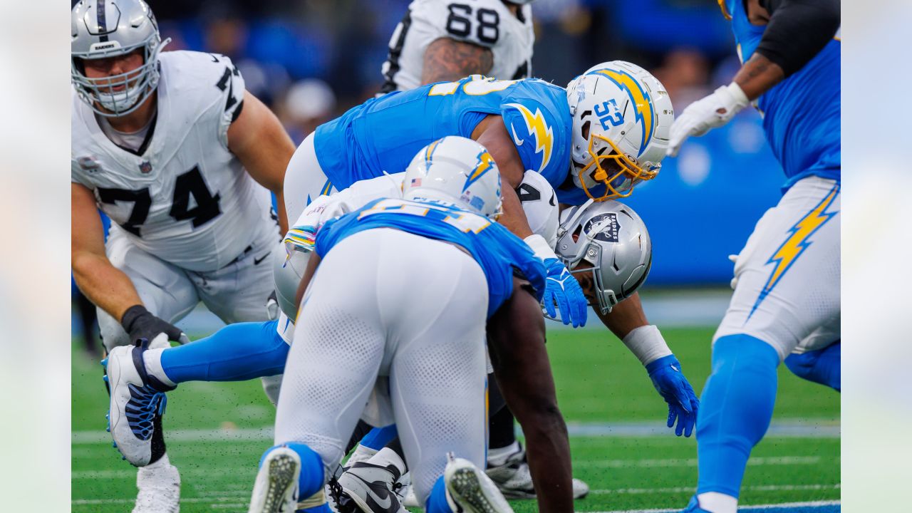 Chargers News: Four takeaways from Monday's padded practice - Bolts From  The Blue