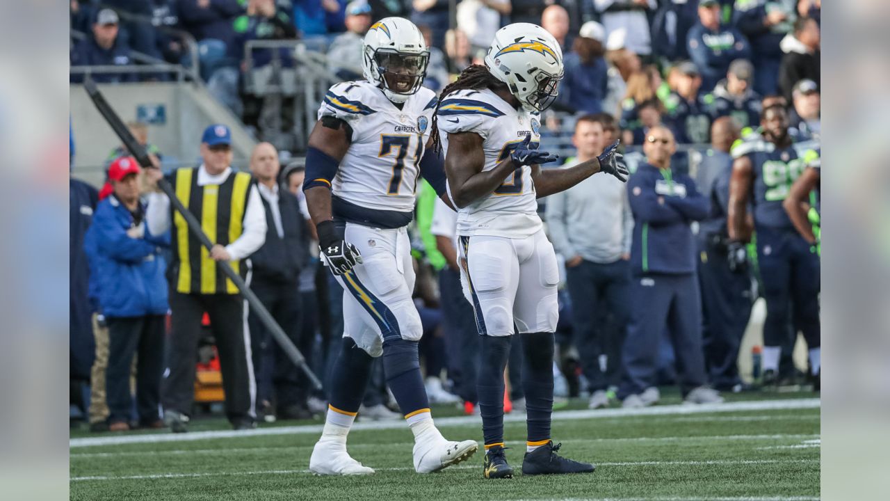 Los Angeles Chargers on X: It's a #Chargers VICTORY!! Final Score: Seahawks  21 #Chargers 30 #SEAvsSD  / X