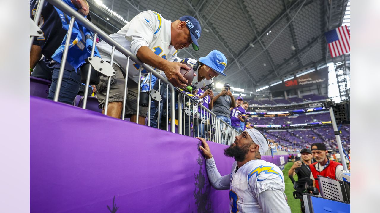 Snap Counts: Los Angeles Chargers at Minnesota Vikings