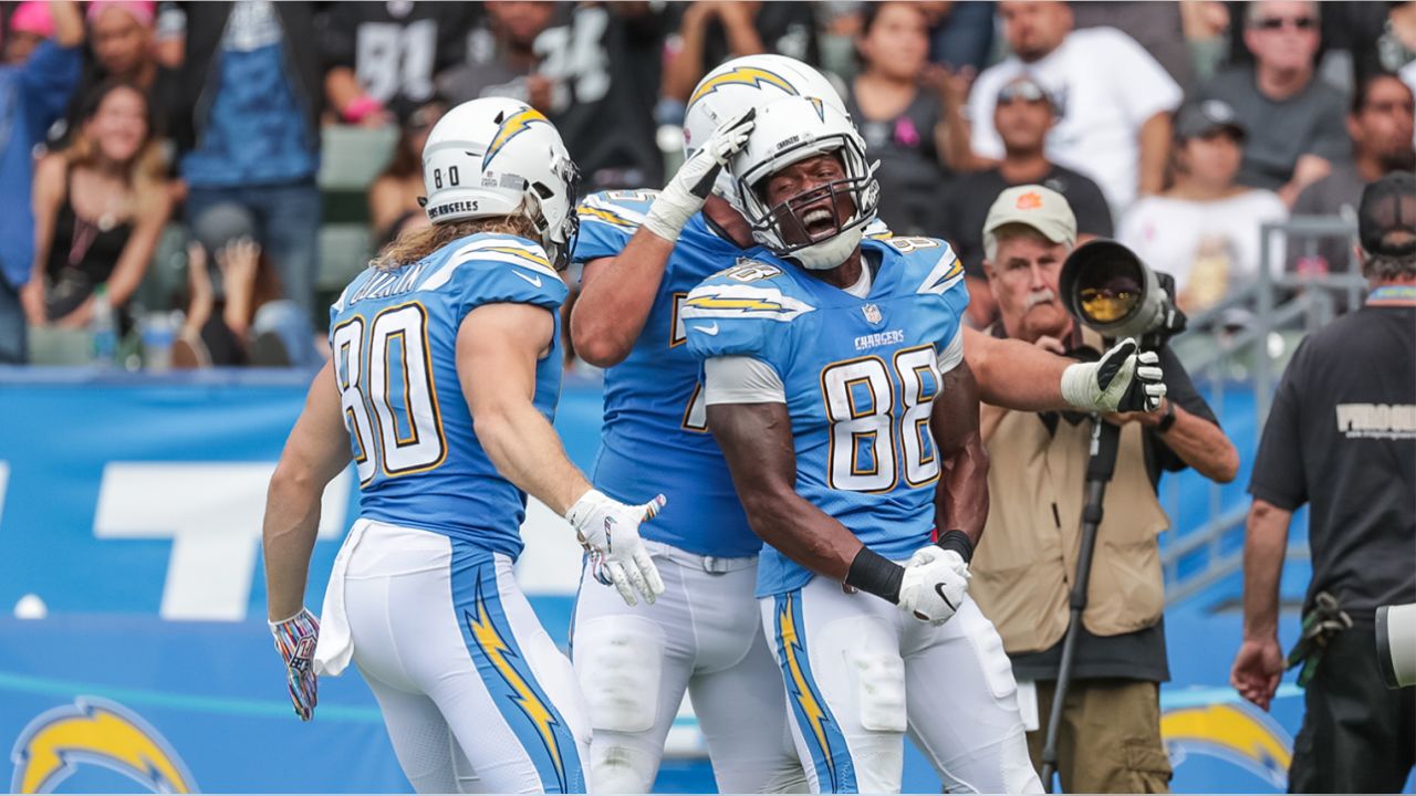 Raiders-Chargers honors football, just like Nebraska's Tom Osborne did