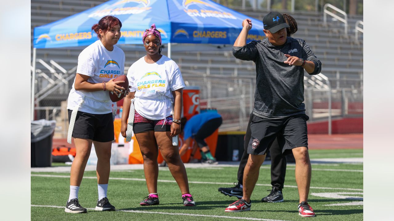 LA Rams, Nike host female-only flag football clinics in celebration of  Women's History Month - ABC7 Los Angeles