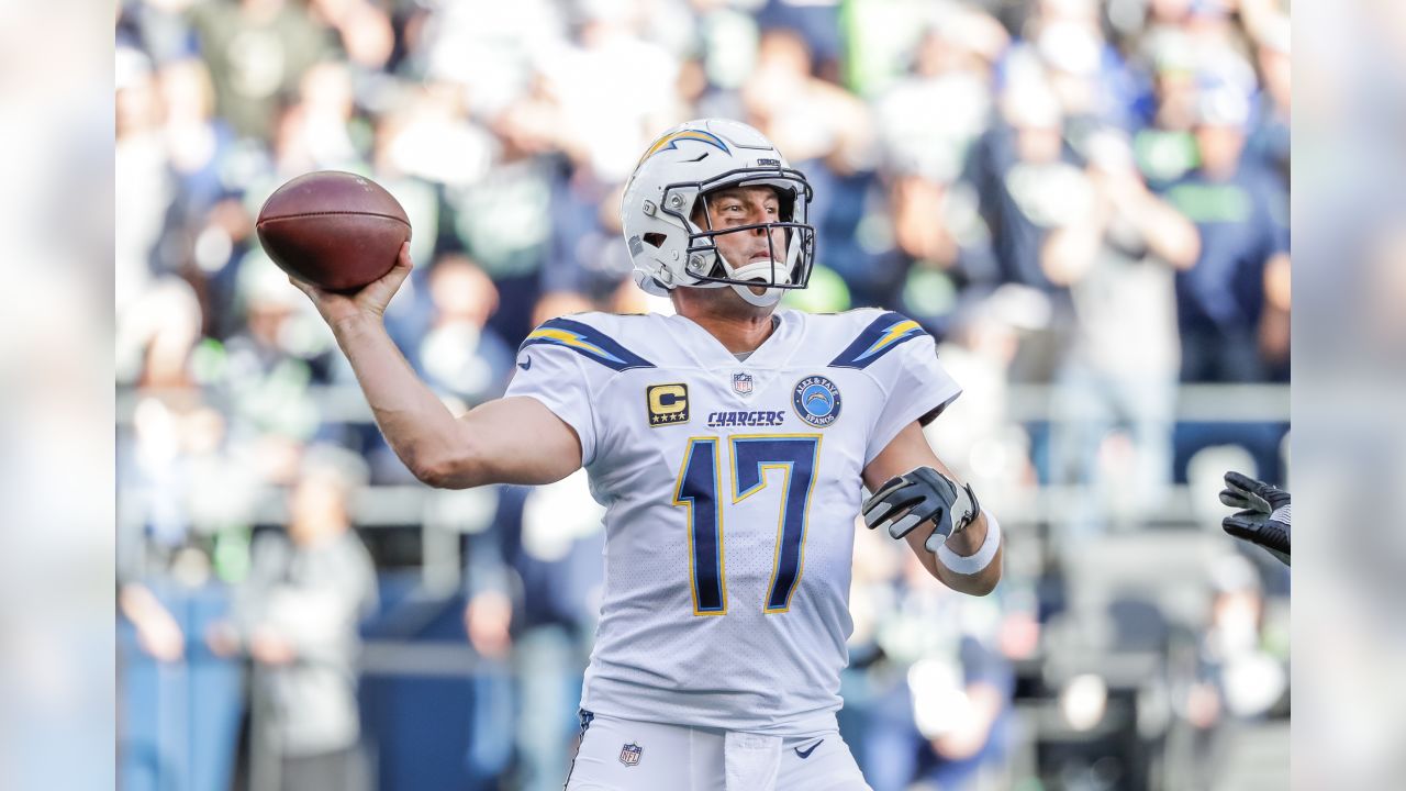 Chargers beat Seahawks 25-17, improve to 6-2 for season - ABC7 Los Angeles