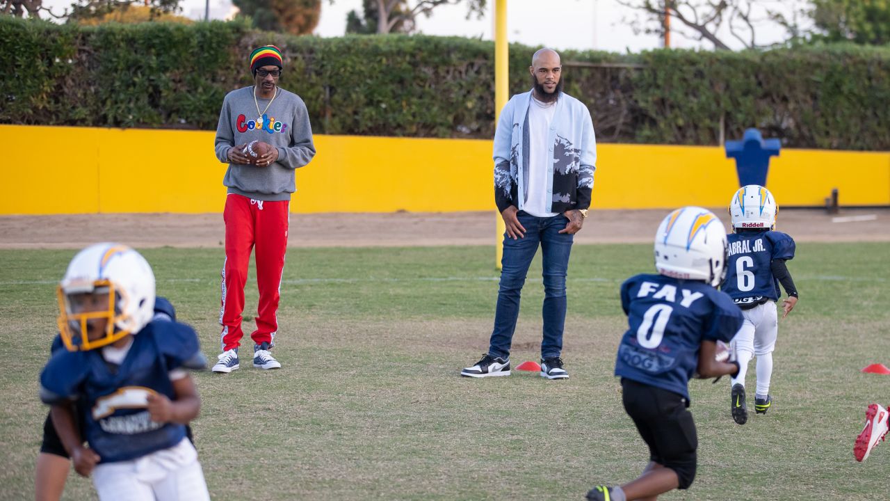 Community: Keenan Allen Joins Snoop Dogg For Snoop Special Stars Youth  Football Camp