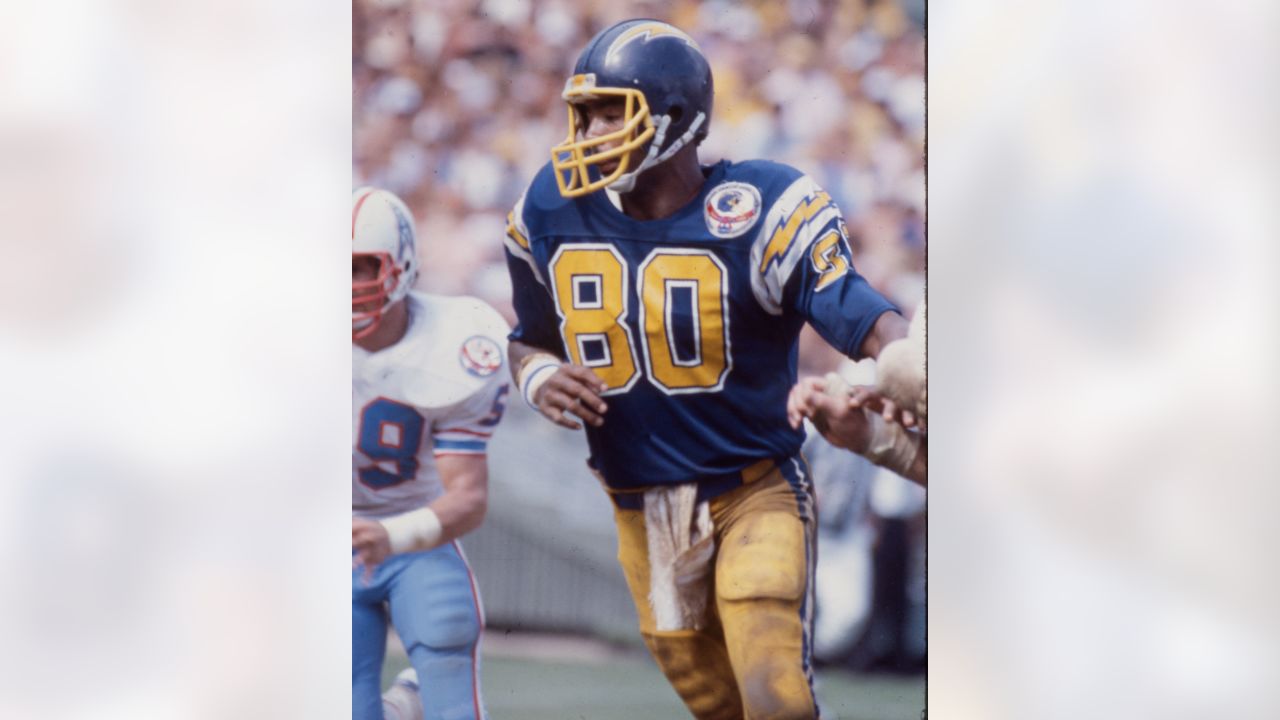 Chargers to Retire Numbers of Pro Football Hall of Fame Receiver Charlie  Joiner and Pro Football Hall of Fame Tight End Kellen Winslow at Season  Opener – Van Nuys News Press