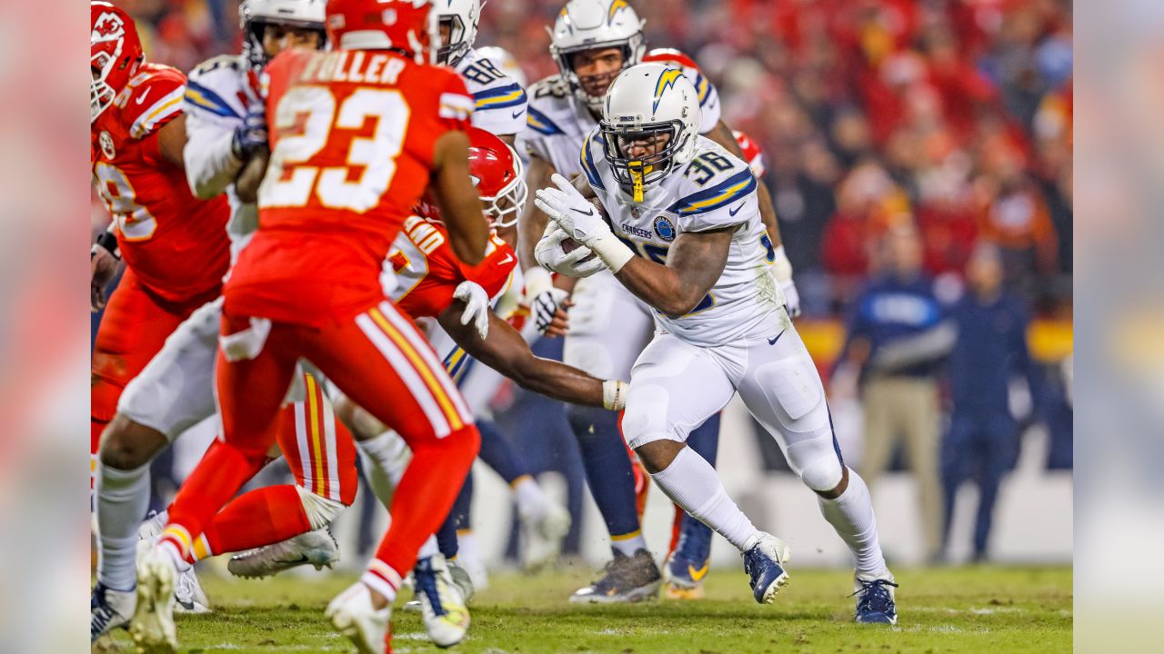 13,096 Chargers V Chiefs Stock Photos, High-Res Pictures, and Images -  Getty Images