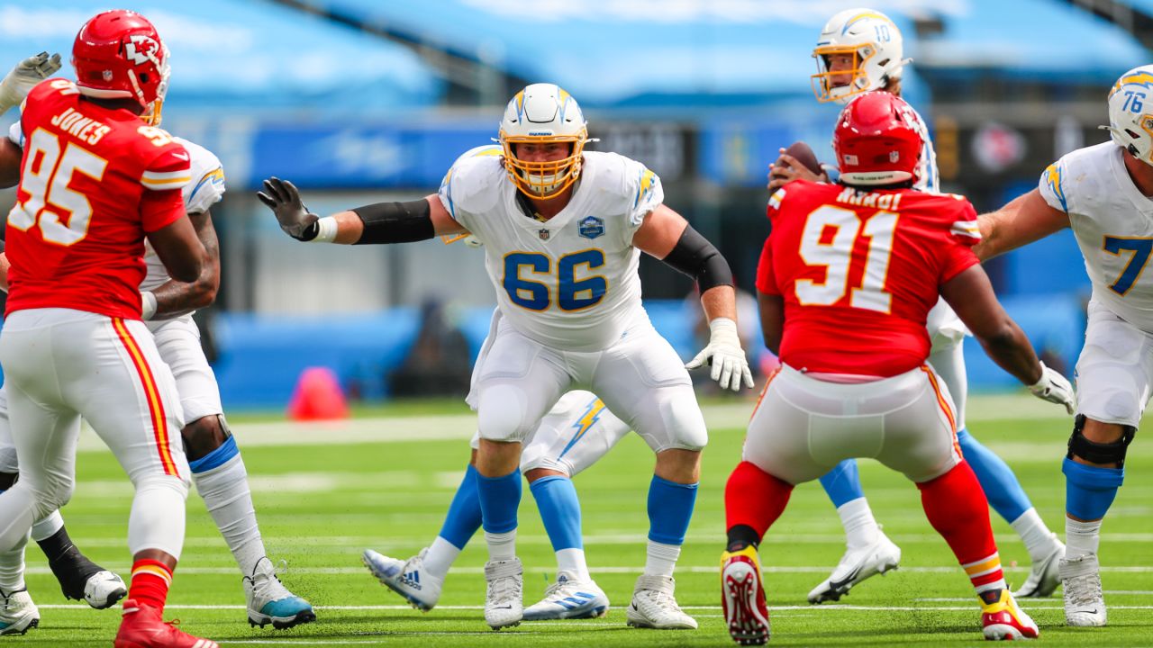 Photos: Chiefs vs. Chargers In-Game