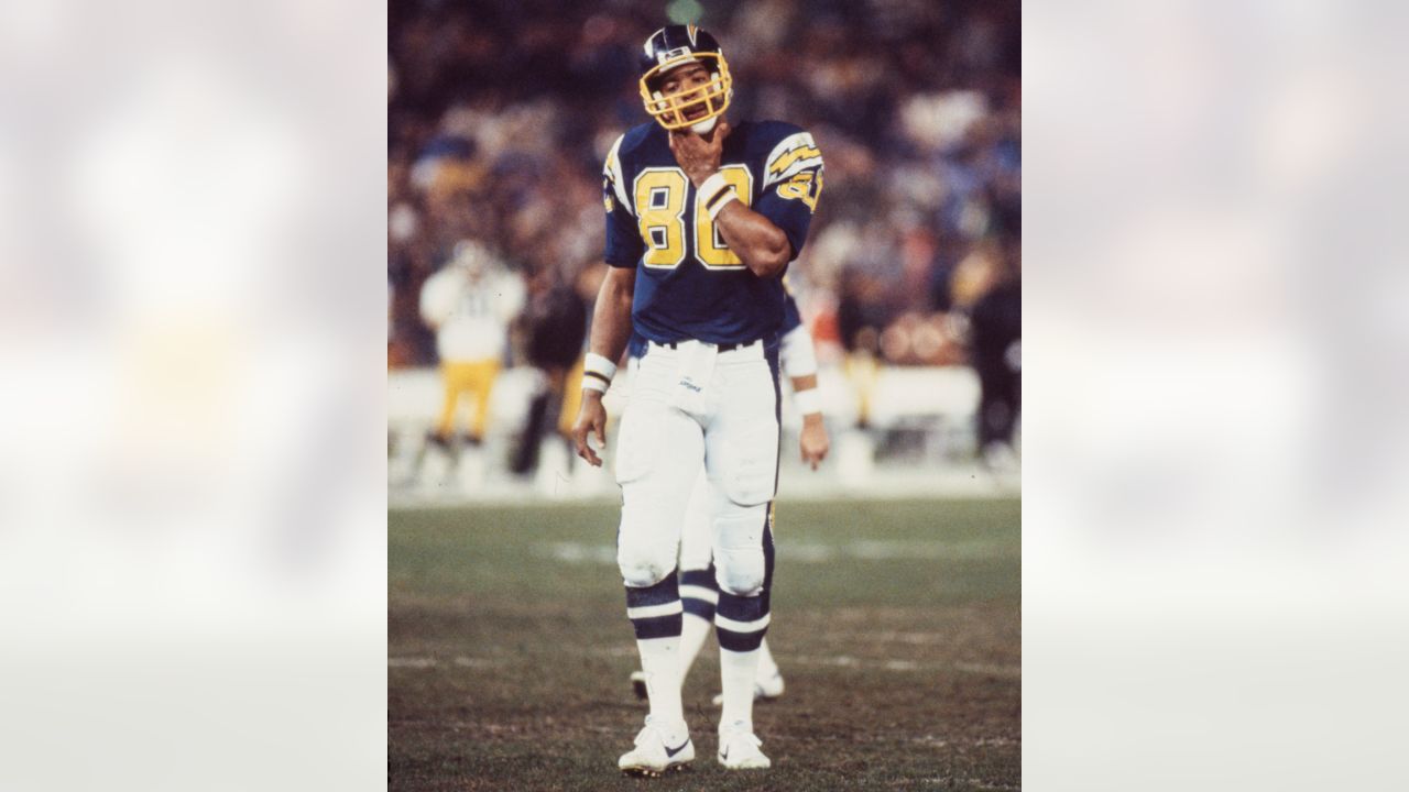 Chargers to retire numbers of Hall of Fame teammates WR Charlie Joiner, TE  Kellen Winslow