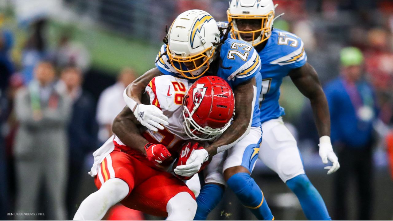 Monday Night Football in Mexico City: Kansas City Chiefs vs Los Angeles  Chargers - Revenge of the Birds