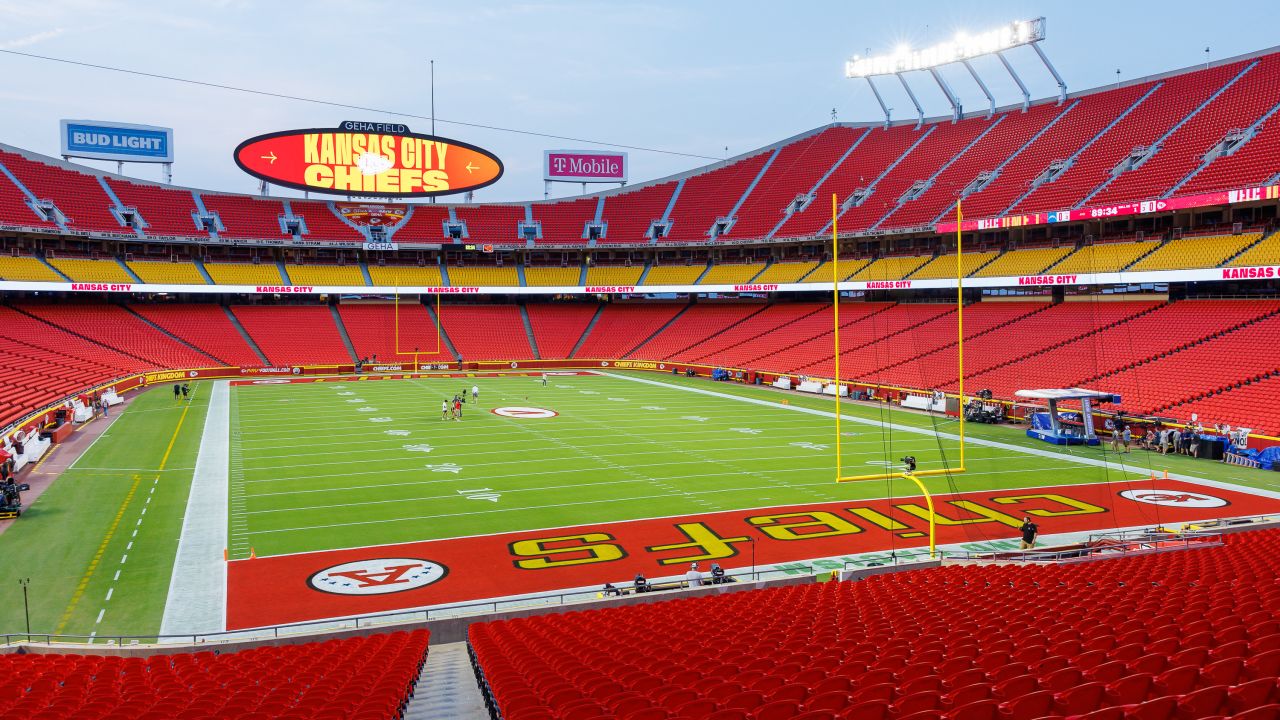 KC EndZone: Chiefs kick off season with dominant win over Houston; looking  ahead to LA, FOX 4 Kansas City WDAF-TV