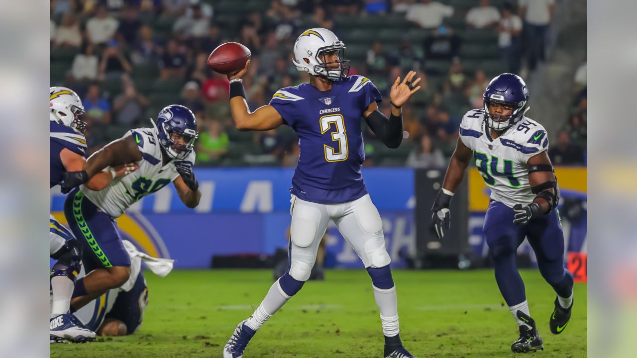 Los Angeles Chargers defeat Seattle Seahawks 24-14 in preseason game - ABC7  Los Angeles