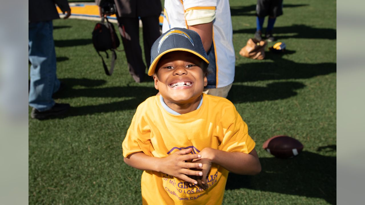 Bakersfield rookie MLB player, Boys & Girls Club donate toys to children