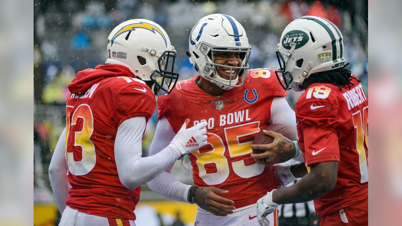 PHOTOS: 2019 Pro Bowl - AFC team photo day