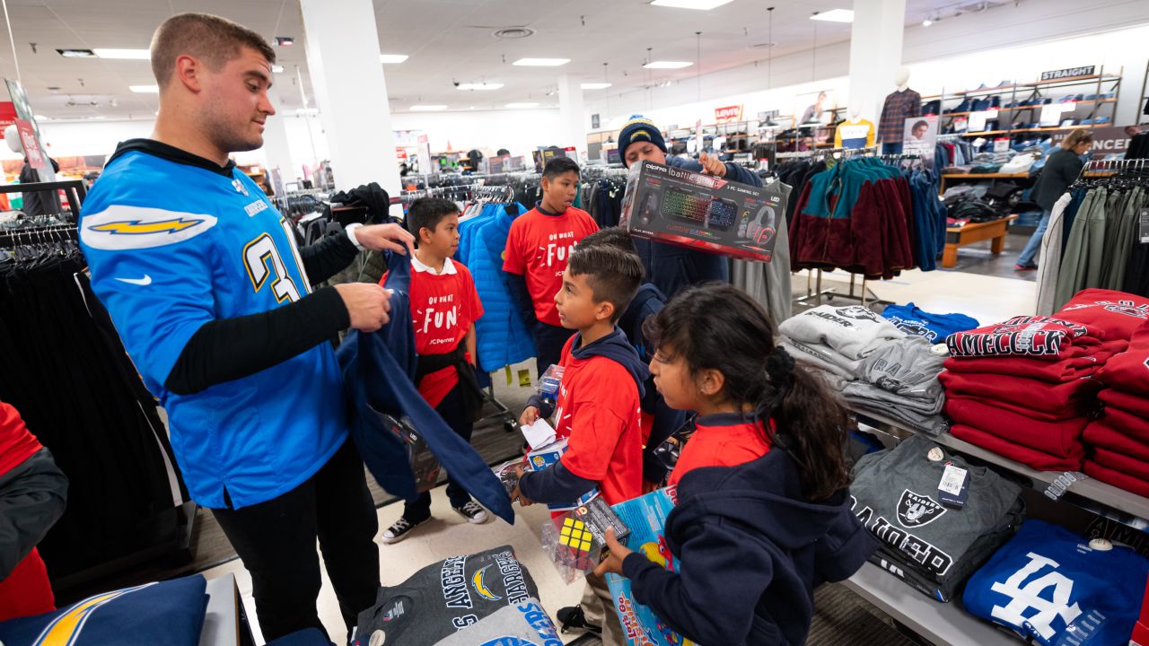 Photos: Derek Watt Teams Up with JCPenney to Spread Holiday Cheer