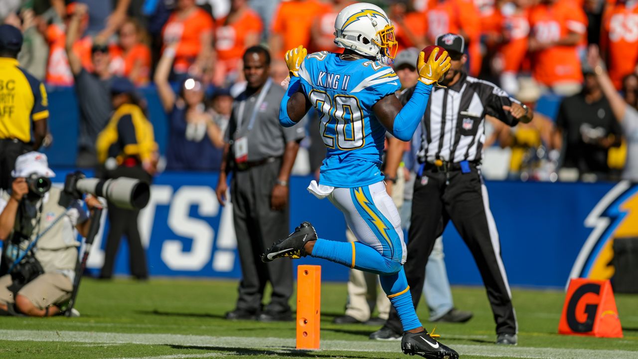 Gordon Returns, L.A. Chargers Fall to Denver Broncos 20-13 at Home – Los  Angeles Sentinel