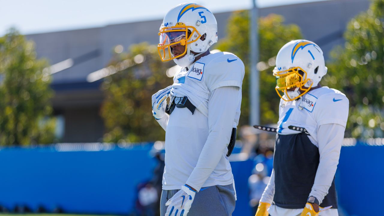 Chargers News: Bolts unveil 2022 uniform schedule - Bolts From The Blue
