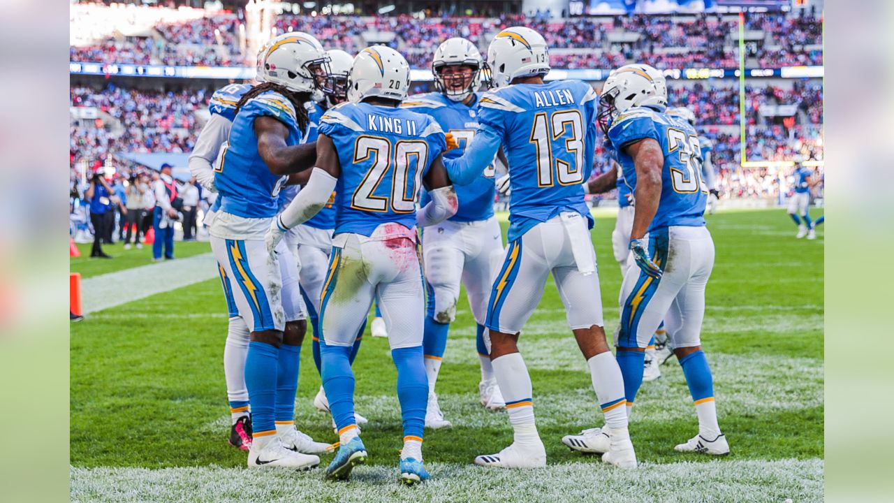 Chargers-Titans final score: Los Angeles Chargers defeat the Tennessee  Titans 20-19 - Bolts From The Blue