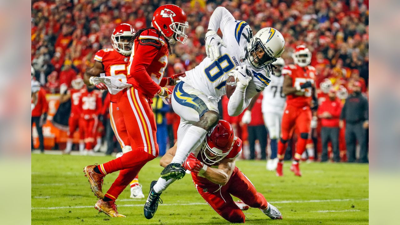 Chiefs-Chargers: Kansas City holds on to beat Los Angeles - The Washington  Post