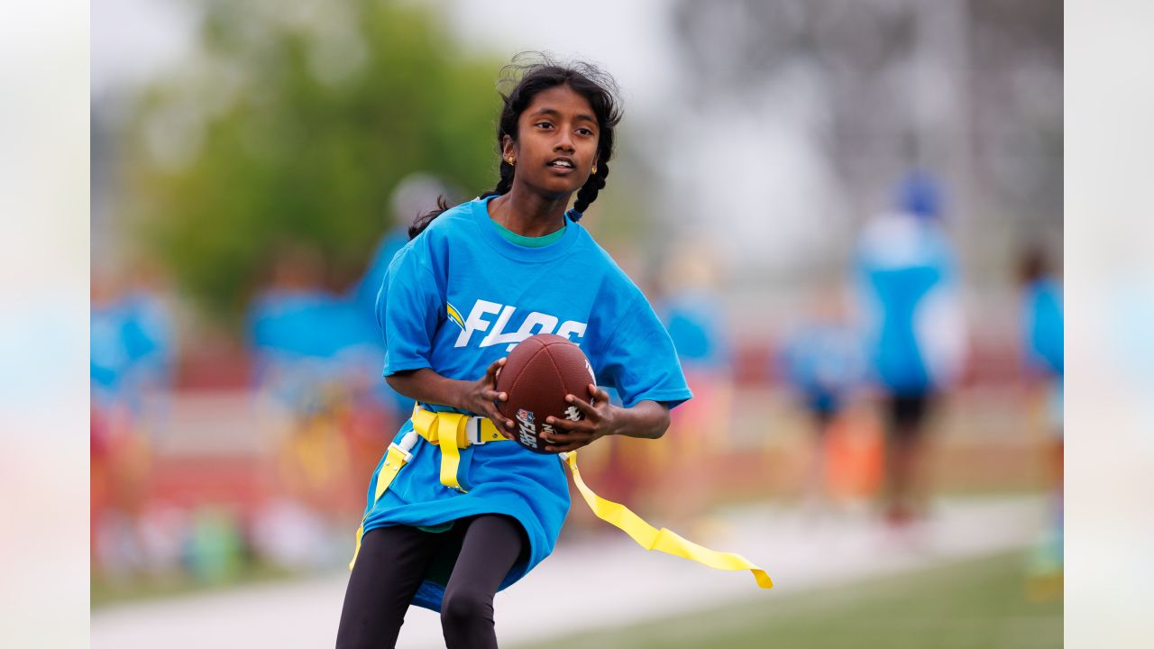 Chargers and Corey Liuget Team Up to Host San Diego Girls Flag Event
