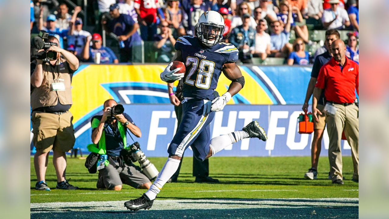 Chargers-Bills Final Score: Chargers Destroy Bills 54-24, Chase Rookie QB  Nathaniel Peterman - Bolts From The Blue