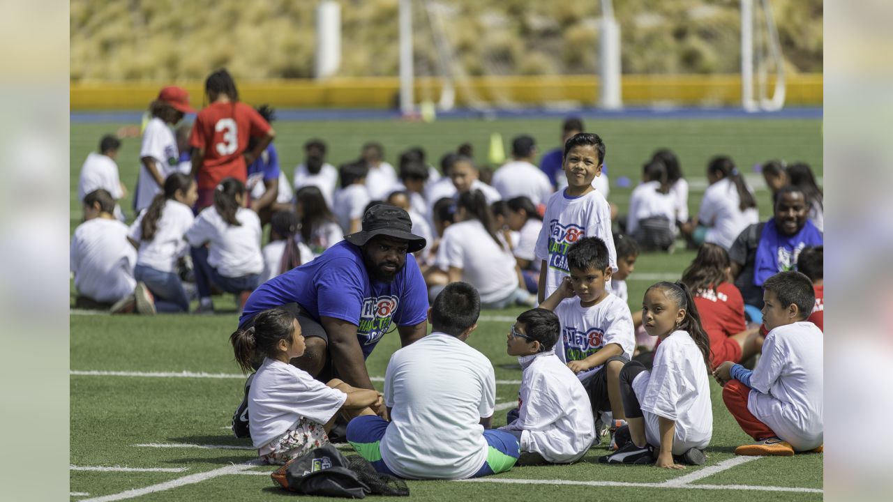 Anthony Muñoz brings NFL Play 60 Character Camp to Super Bowl 53