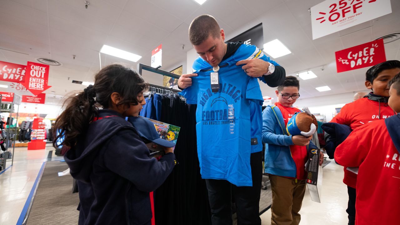 Photos: Derek Watt Teams Up with JCPenney to Spread Holiday Cheer