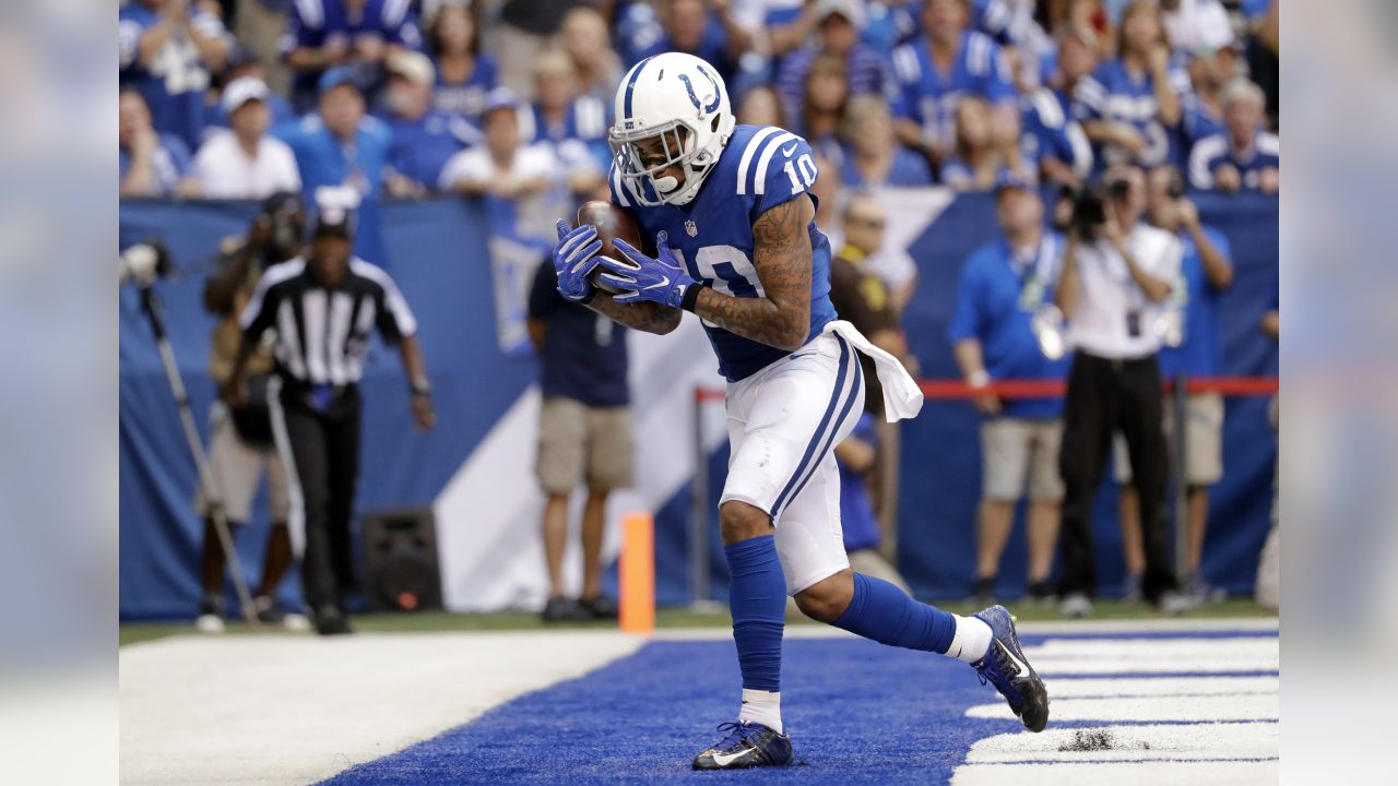 Indianapolis Colts cornerback Vontae Davis (21) intercept a ball in the  enzone intended for Miami Dolphins wide receiver DeVante Parker (11) during  the first half of an NFL football game, Sunday, Dec.